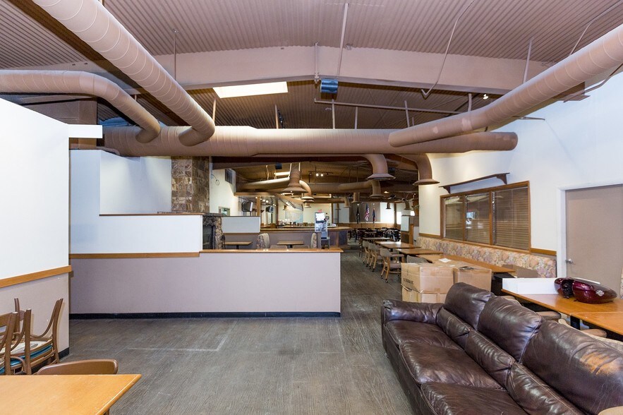 More Photos Of 10456 S Highway 69, Mayer Restaurant For Lease