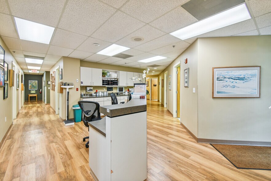 More Photos Of 1879 Nightingale Ln, Tavares Medical For Sale