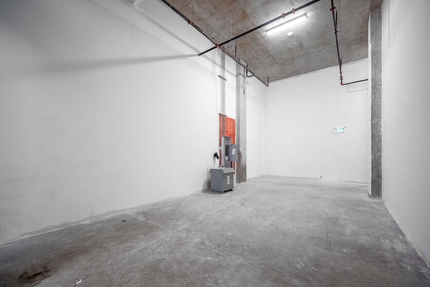 More Photos Of 8415 Granville St, Vancouver Apartments For Sale