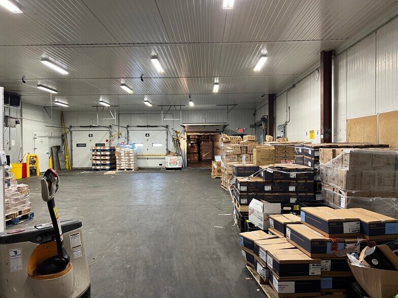 More Photos Of 36 Garden St, New York Mills Manufacturing For Sale