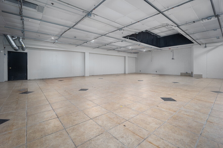 More Photos Of 6825 W Wilshire Blvd, Oklahoma City Theater Concert Hall For Sale