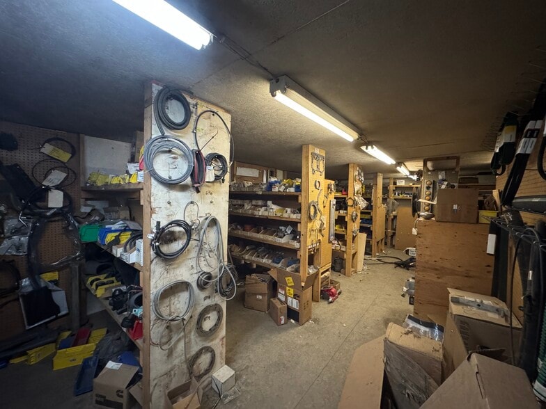 More Photos Of 50 Dalley Rd, Riverton Warehouse For Sale