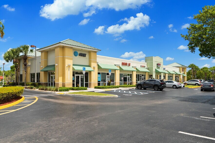 More Photos Of 10101-10181 W Commercial Blvd, Fort Lauderdale Unknown For Lease
