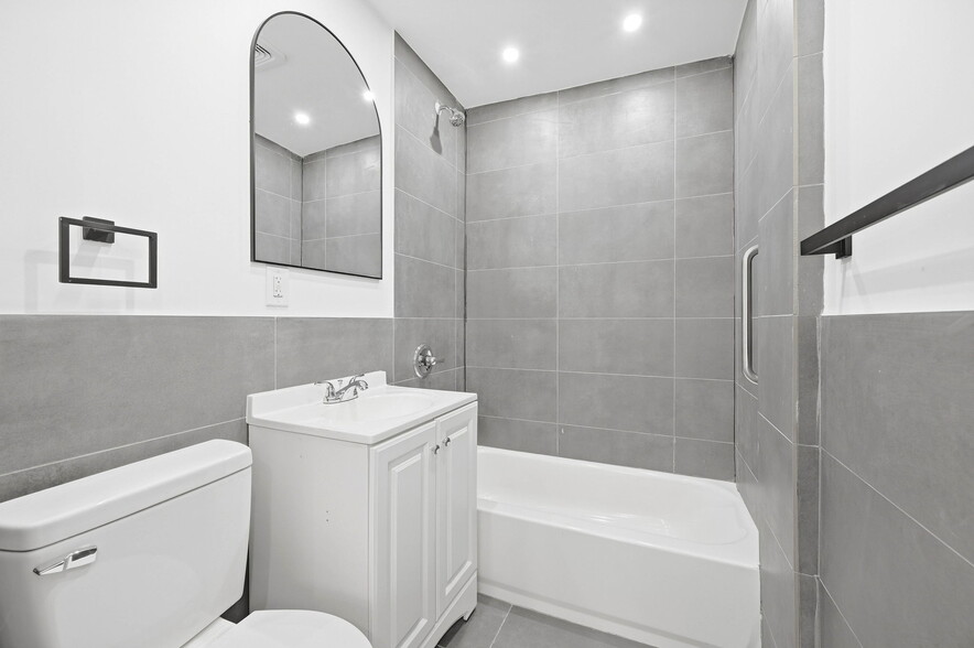 More Photos Of 1847 Harrison Ave, Bronx Apartments For Sale