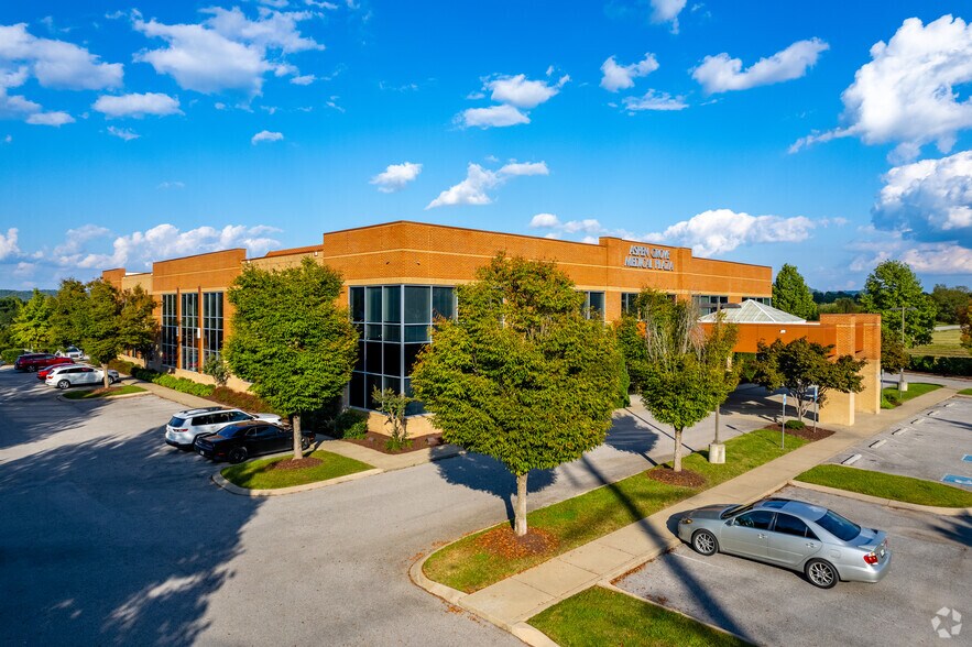 More Photos Of 125 Cool Springs Blvd, Franklin Medical For Lease