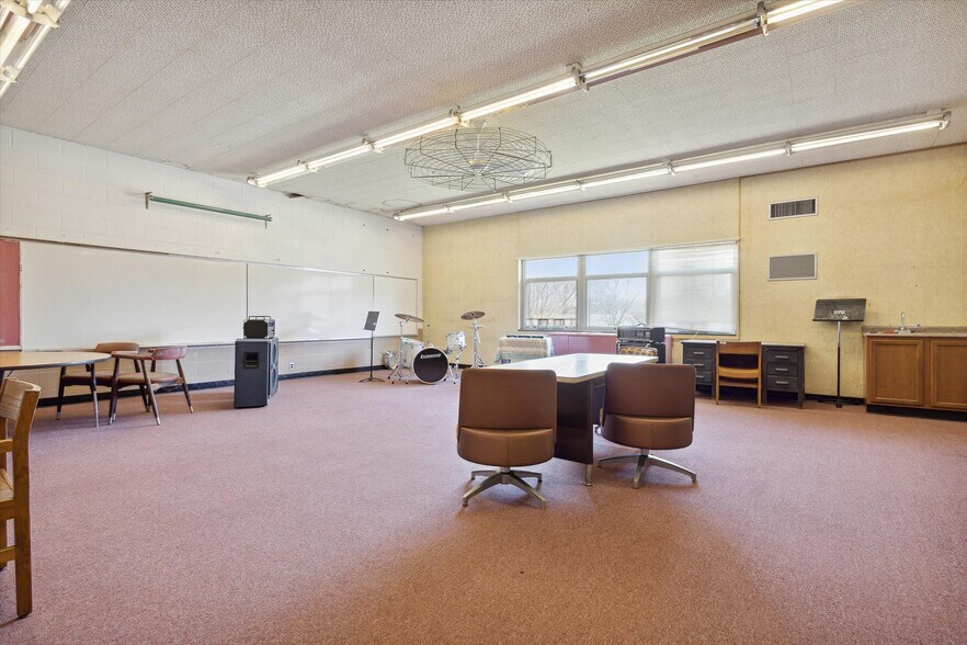 More Photos Of 502 Claremont St, Buchanan Schools For Sale