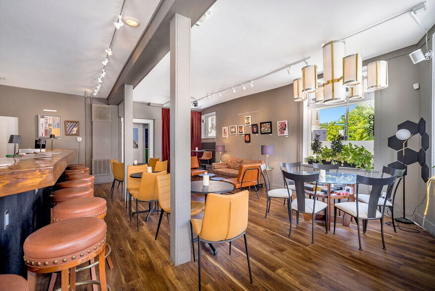 More Photos Of 1833 Vine St, Cincinnati Storefront Retail Residential For Lease