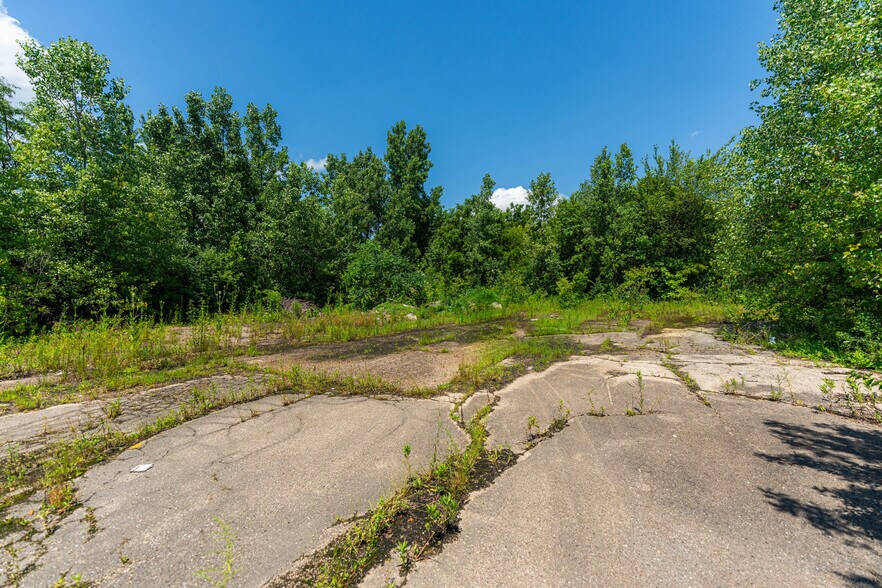 More Photos Of 27W046 North Ave, West Chicago Land For Sale