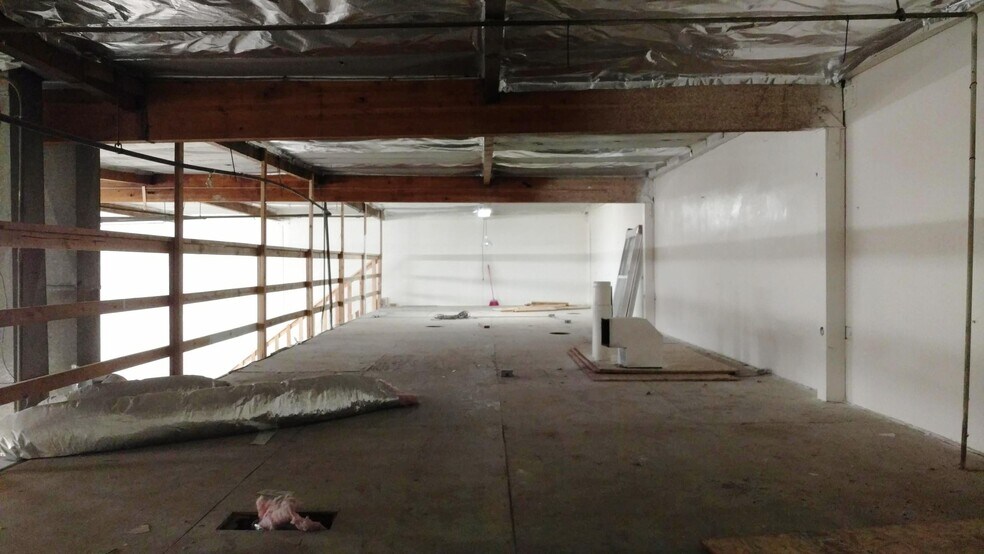 More Photos Of 10722 Trask Ave, Garden Grove Warehouse For Lease