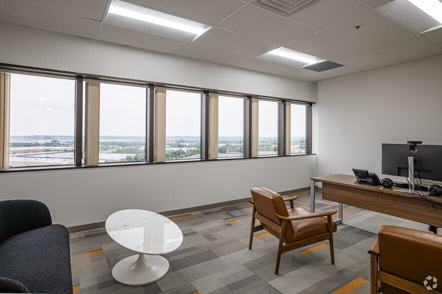 More Photos Of 110 Fieldcrest Ave, Edison Office For Lease