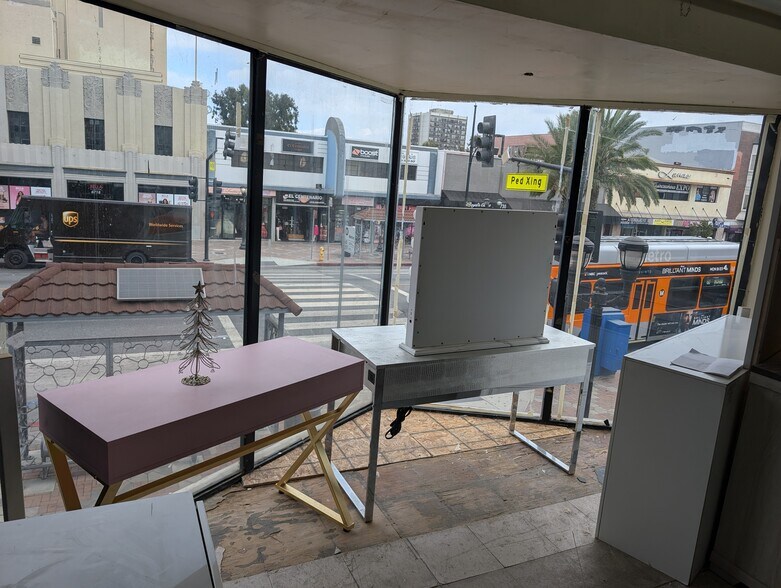 More Photos Of 6717-6719 Pacific Blvd, Huntington Park Storefront For Lease