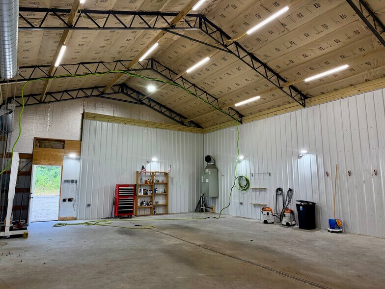 More Photos Of 1823 South Blvd, Brewton Office For Sale