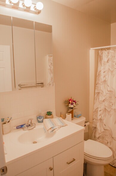 More Photos Of 17 Gina Marie Ave, Cairo Apartments For Sale