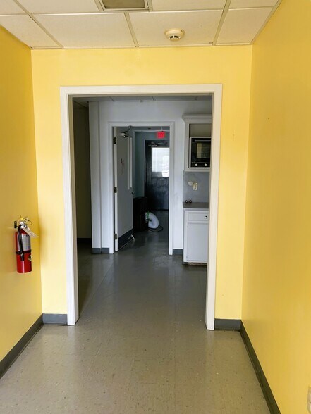 More Photos Of 17450 Hoo Shoo Too Rd, Baton Rouge Loft Creative Space For Sale