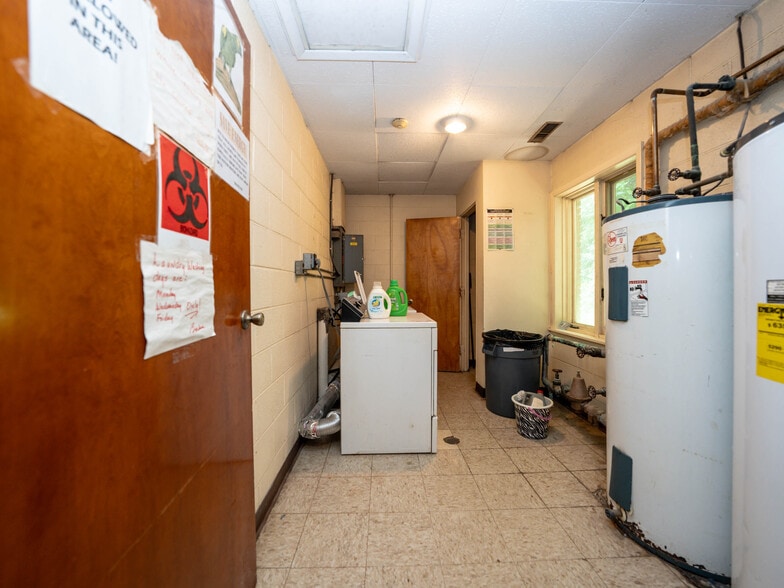 More Photos Of 84 Chestnut Park Dr, Waynesville Healthcare For Sale