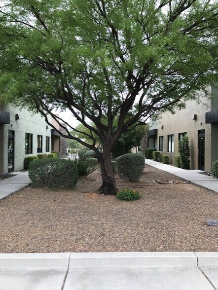 More Photos Of 198 S Coronado Dr, Sierra Vista Medical For Sale