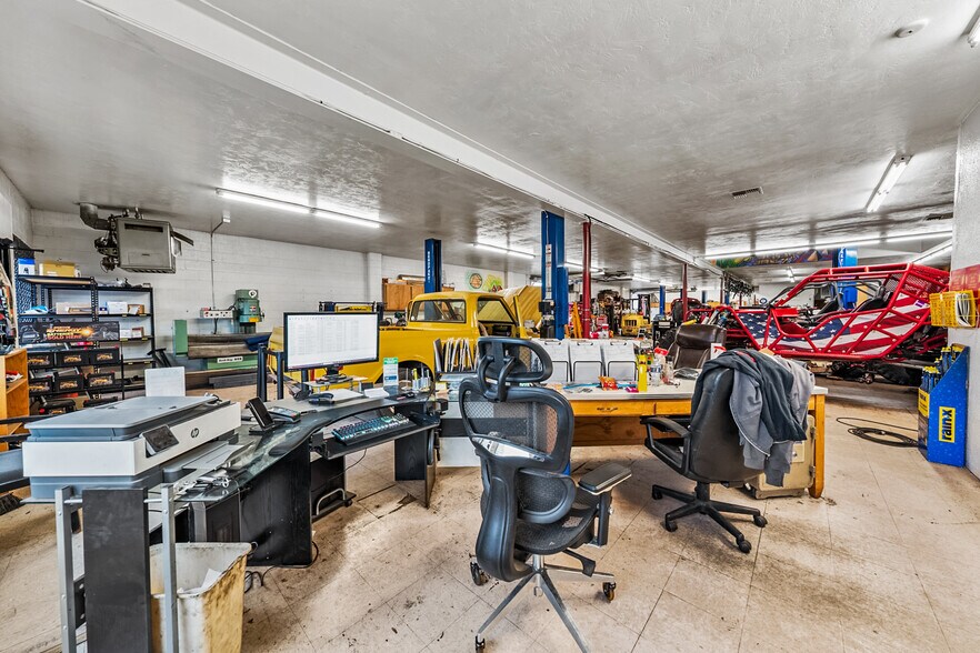 More Photos Of 125 N Holly St, Medford Auto Repair For Sale