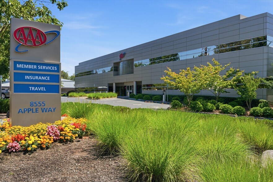 Primary Photo Of 8555 SW Apple Way, Portland Office For Lease