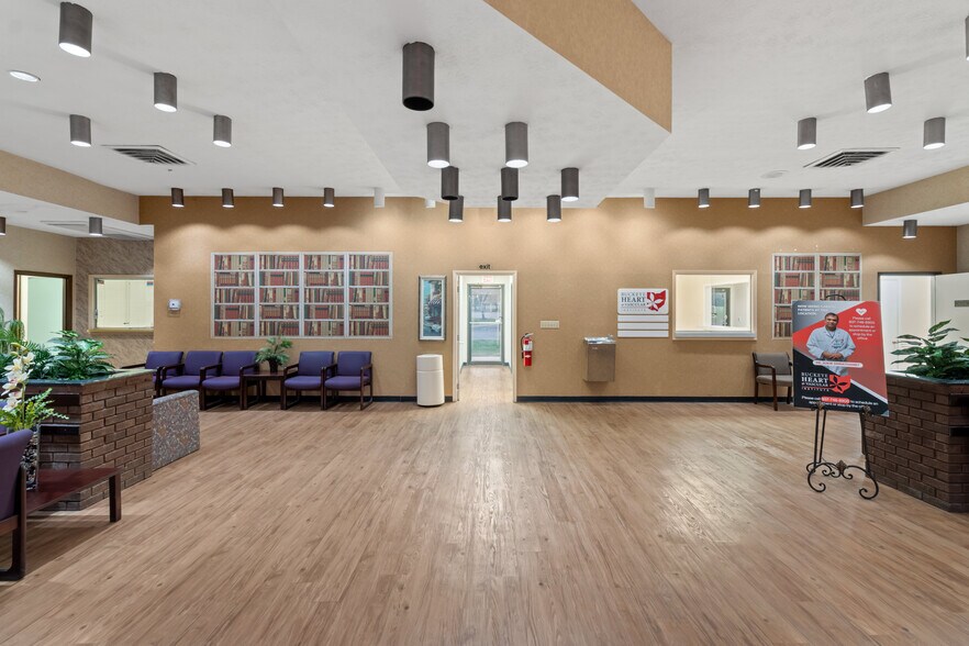 More Photos Of 5538 Philadelphia Dr, Dayton Medical For Sale