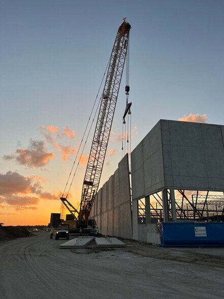 More Photos Of 2400 SW Gateway Pl, Stuart Distribution For Sale