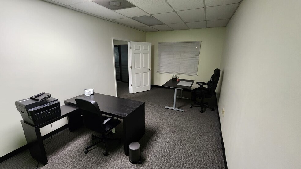 More Photos Of 3586 Aloma Ave, Winter Park Office For Sale