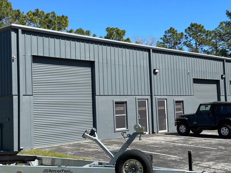 More Photos Of 3755 SW 74th Ave, Ocala Warehouse For Lease