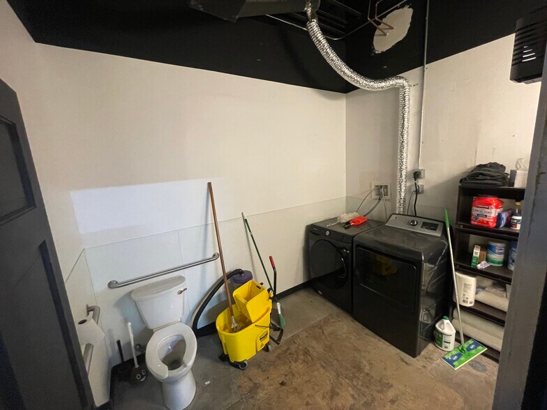 More Photos Of 775 S Jason St, Denver Warehouse For Sale