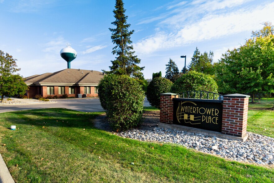 More Photos Of 1675 Watertower Pl, East Lansing Office For Sale