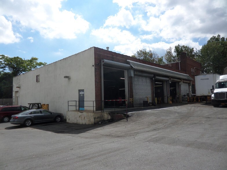 More Photos Of 14-28 Mitchell Pl, Newark Warehouse For Sale