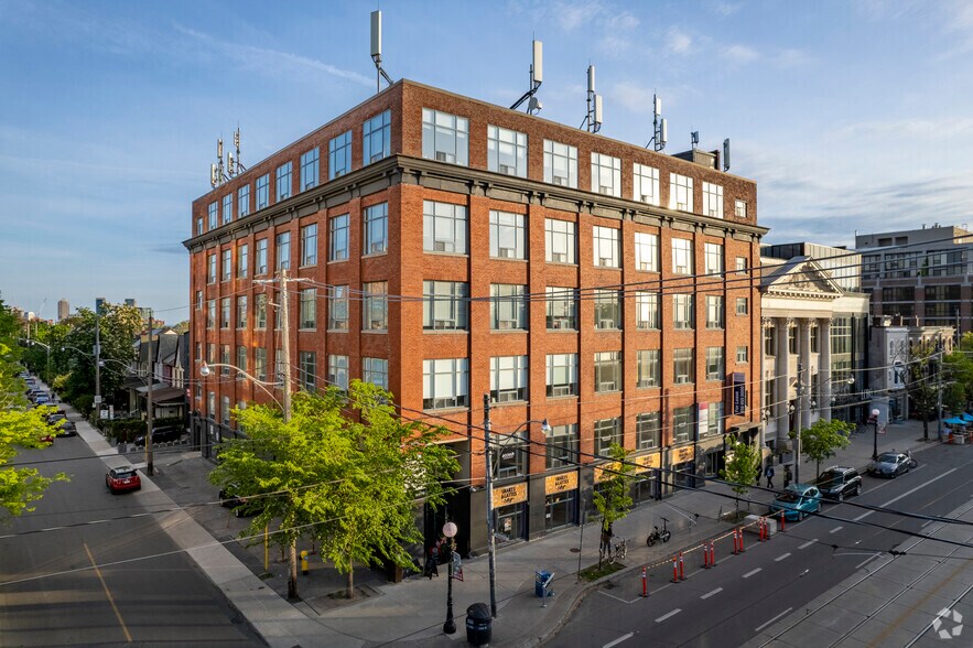 Primary Photo Of 489 College St, Toronto Office For Lease