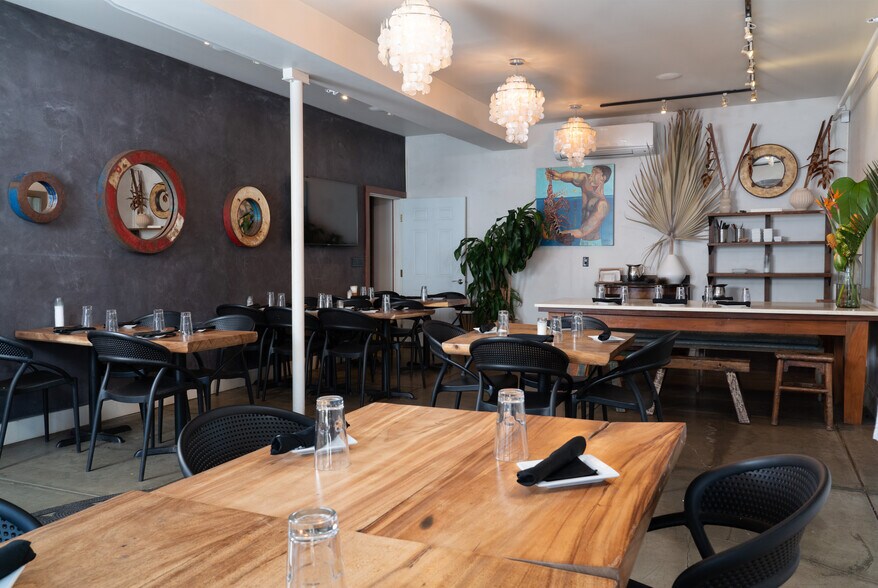 More Photos Of 93 Hana Hwy, Paia Hotel For Lease