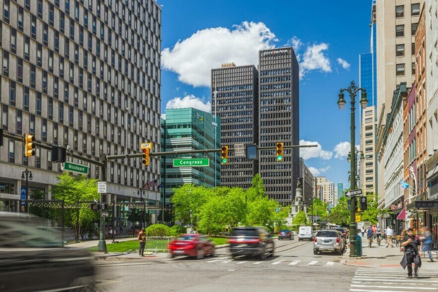 More Photos Of 1001 Woodward Ave, Detroit Office For Lease