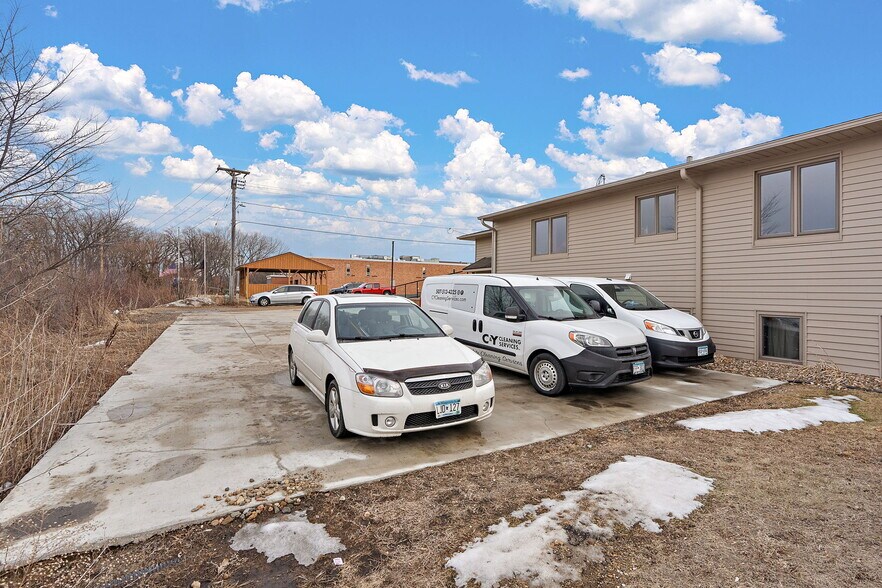 More Photos Of 101 S Main St, Pine Island General Retail For Sale