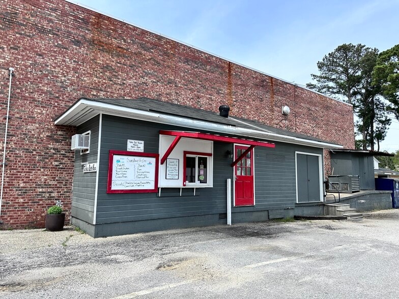 More Photos Of 906-946 Chesterfield Hwy, Cheraw Restaurant For Sale