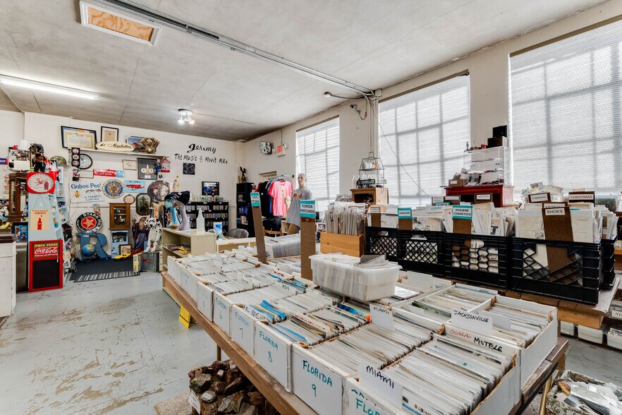 More Photos Of 114 S Woodland Blvd, Deland Storefront For Sale