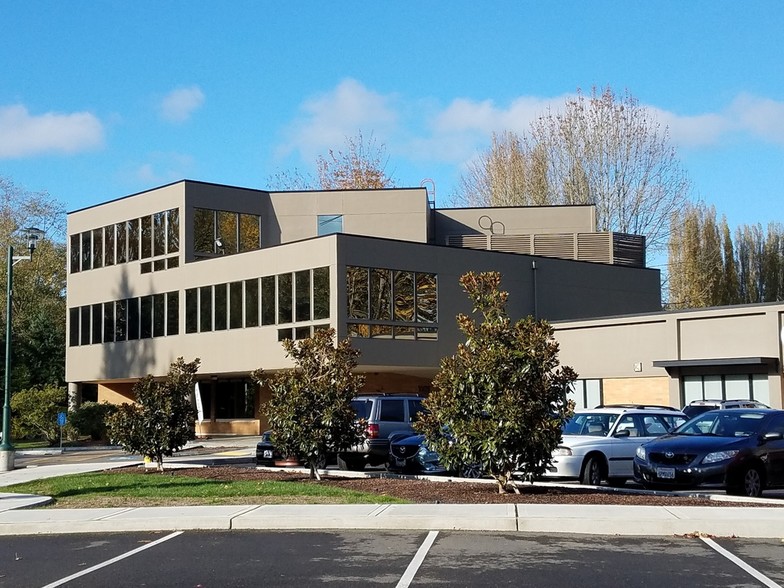 Primary Photo Of 15600-15670 Redmond Way, Redmond Office For Lease