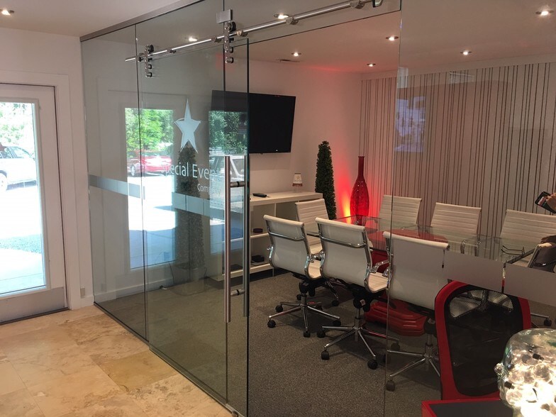 More Photos Of 1223 Walnut St, Cary Office For Lease