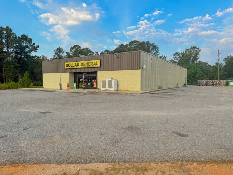 More Photos Of 13896 Roberts Rd, Chunchula Freestanding For Sale