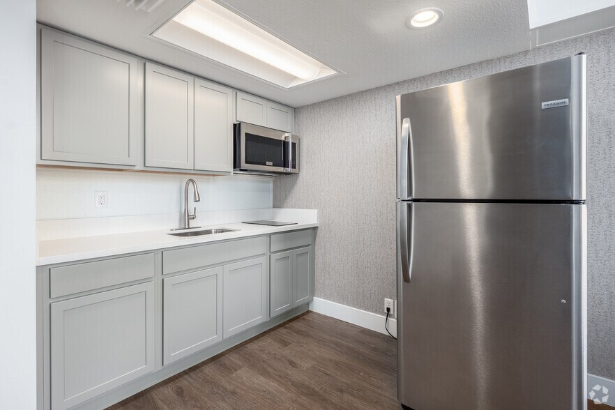 More Photos Of 11260 Point East Dr, Rancho Cordova Apartments For Sale