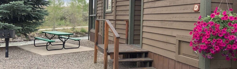 More Photos Of 65120 Old Chipeta Trl, Montrose Trailer Camper Park For Sale