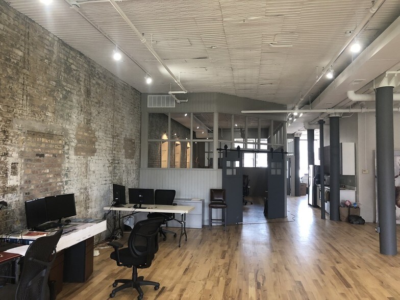 More Photos Of 845 W Washington Blvd, Chicago Loft Creative Space For Lease