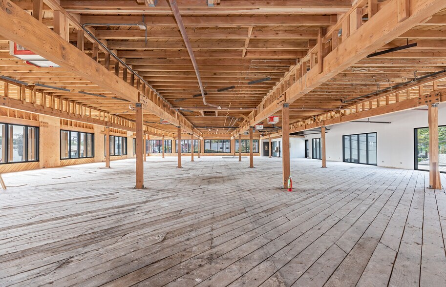 More Photos Of 501-511 N La Cienega Blvd, West Hollywood Storefront Retail Office For Lease