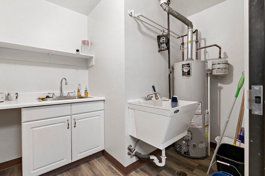 More Photos Of 7125 Saltsburg Rd, Pittsburgh Medical For Sale