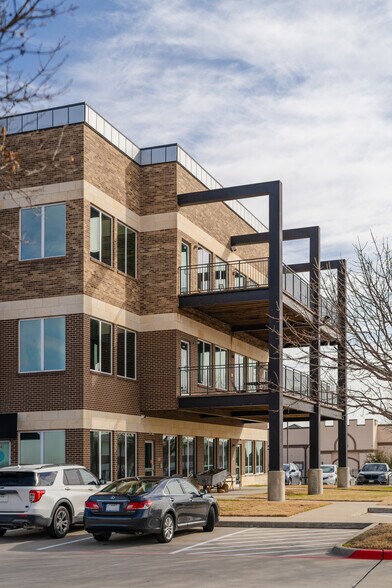 More Photos Of 6401 W Eldorado Pky, McKinney Coworking Space