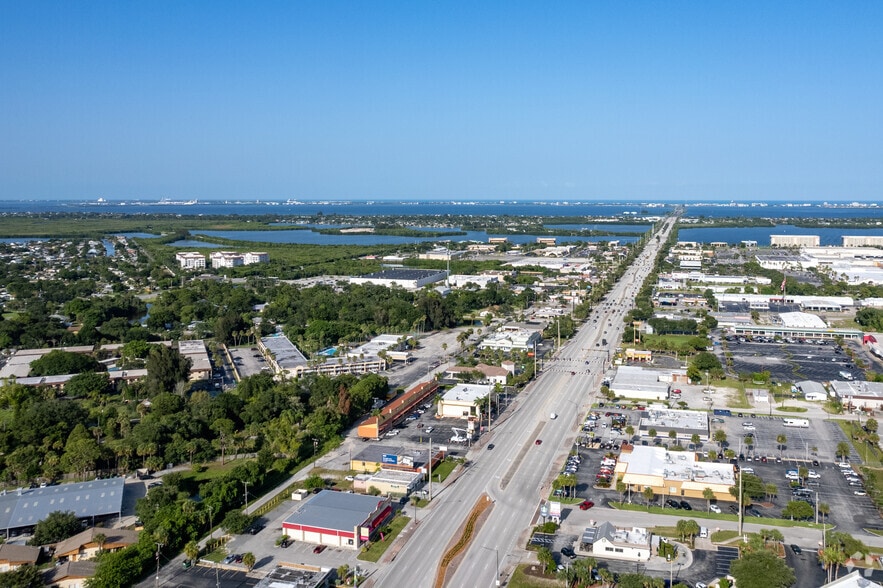 More Photos Of , Merritt Island General Retail For Sale
