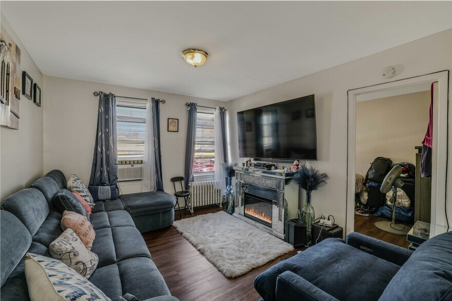 More Photos Of 10606 Rockaway Blvd, Ozone Park Office Residential For Sale