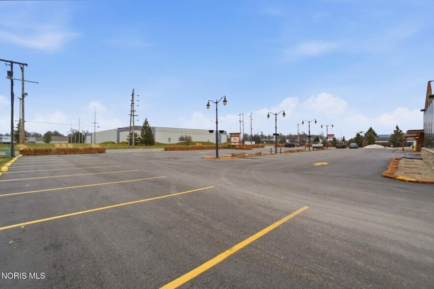 More Photos Of 2330 Bright Rd, Findlay Lodge Meeting Hall For Lease