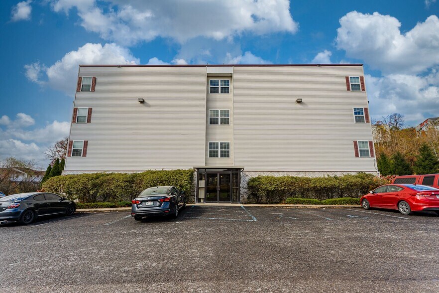 More Photos Of 999 W Run Rd, Morgantown Apartments For Sale