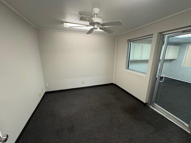 More Photos Of 7450 E 46th St, Tulsa Service For Lease