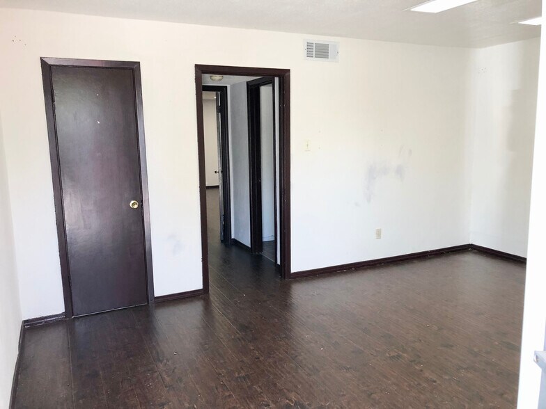 More Photos Of 9203 Bellaire Blvd, Houston Apartments For Lease